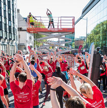 Bristol 10K runners warming up