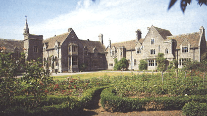 St Matthias campus grounds and building.