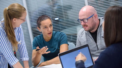 Students and academics in discussions