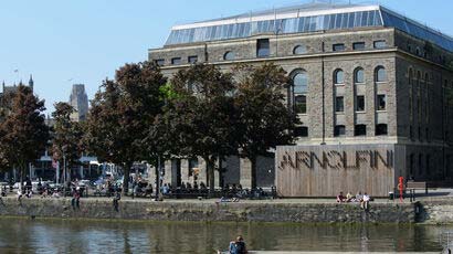 Arnolfini gallery building next to the harbour