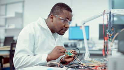 Researcher in Health tec hub