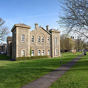 The front of accommodation at Glenside