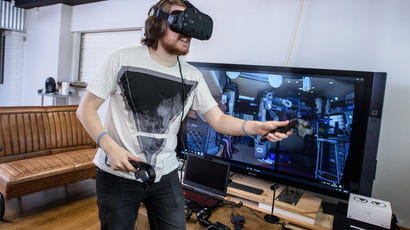 Virtual reality gaming