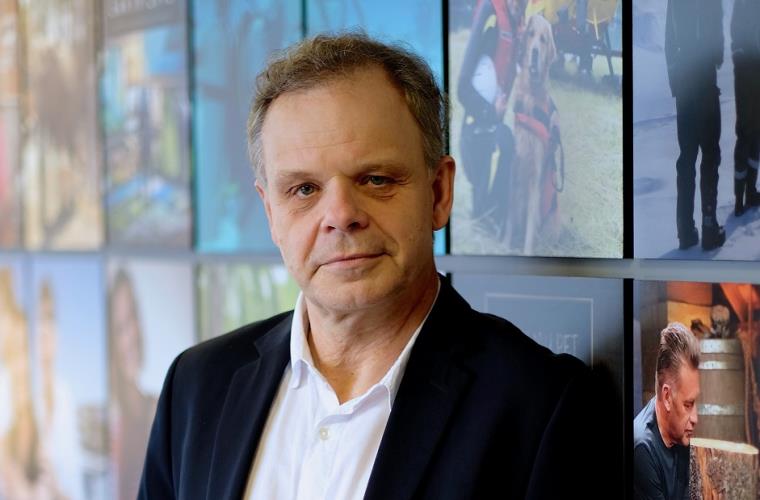 A photograph of Grant Mansfield