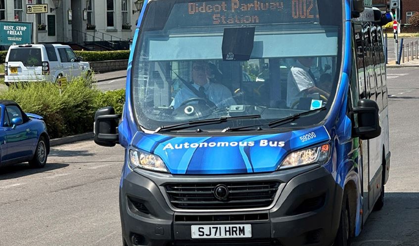 Autonomous bus Oxfordshire 