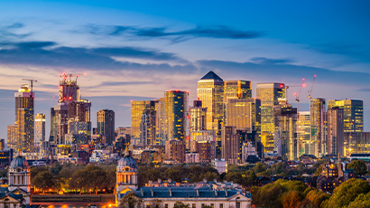 A photo of Canary Wharf in London demonstrating a built environment heavily populated with tall buildings