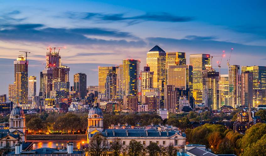 A photo of Canary Wharf in London demonstrating a built environment heavily populated with tall buildings