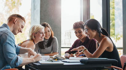 international students receiving careers support