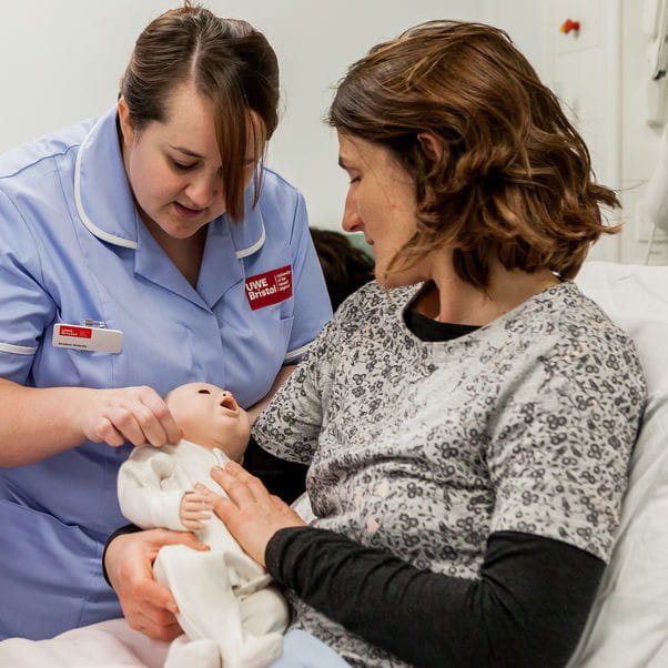 Student midwives learning in a hospital.