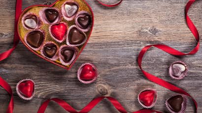 Global Café valentines card making session