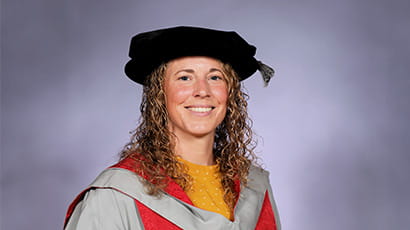 Bristol Bears player given Honorary Degree for tackling mental health stigma
